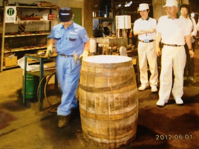 「6月には白州の樽工場へ」 素晴らしかった。 前村工場長をお招きしてセミナーを開く。